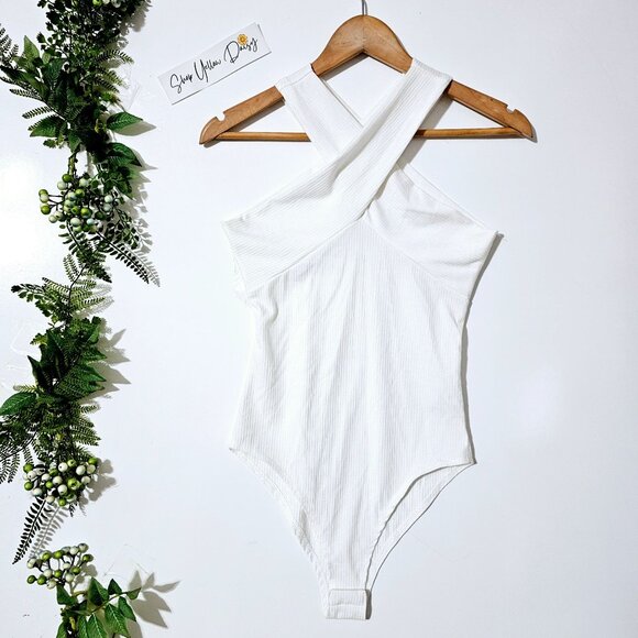 Sexy White Sleeveless Crisscross Halter Bodysuit Small ~TT39.5 - Picture 4 of 4